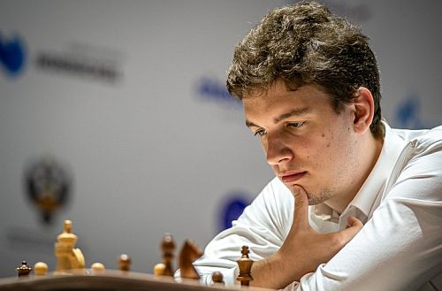 brilliant move by grand master luis Paulo Supi against world chess champion Magnus  Carlsen 